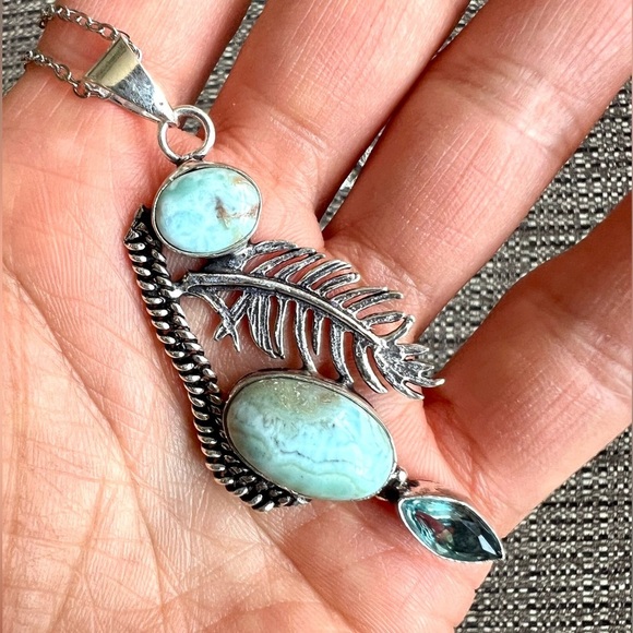 925 Caribbean Larimar + Feather Blue Topaz Necklace Pendant - Picture 3 of 10